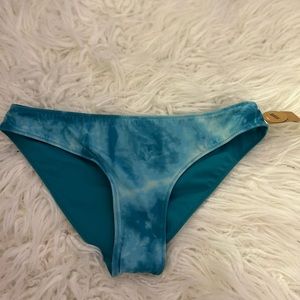 PINK Victoria’s Secret Reversible Bikini Bottom M Brand New